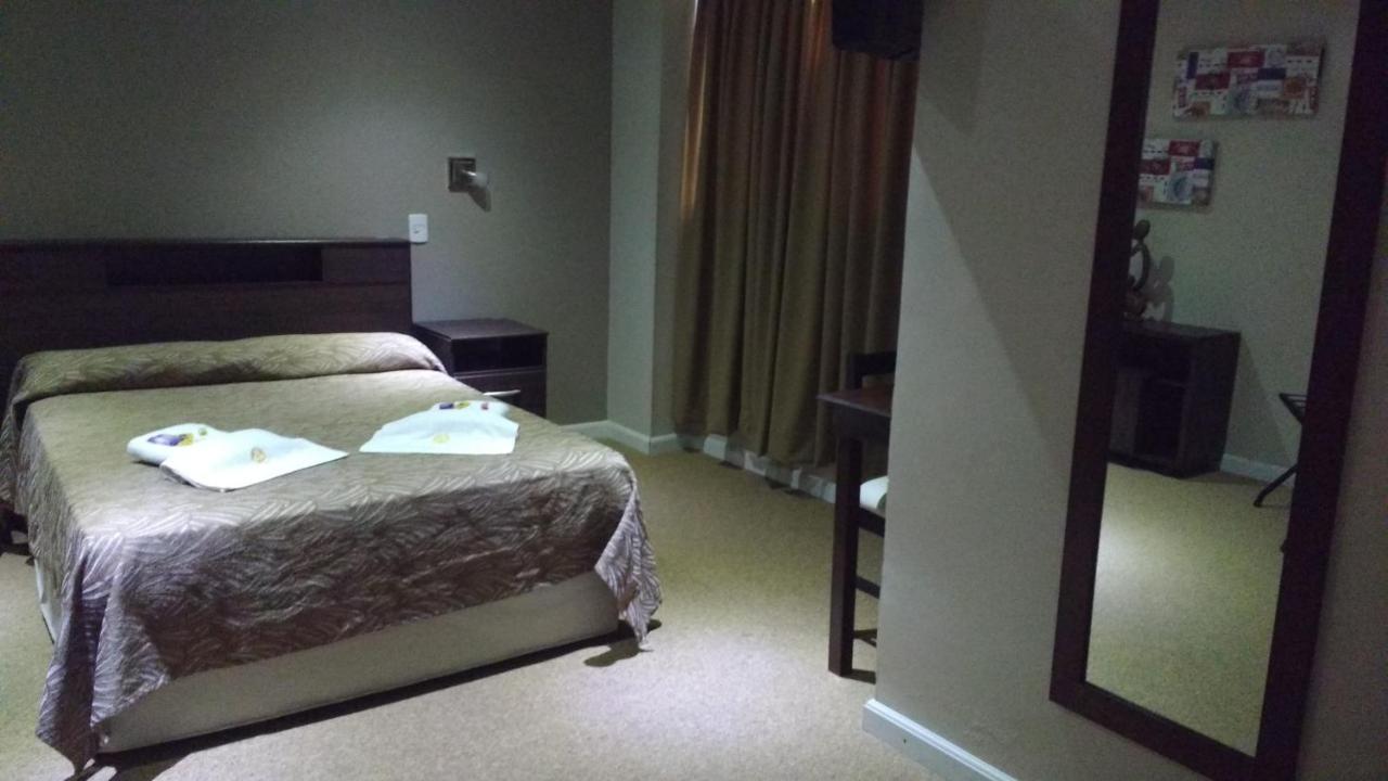 Hotel Lazaro Villa Mercedes Eksteriør billede